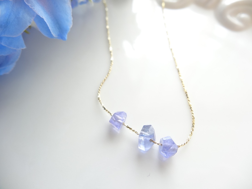 タンザナイトネックレス・ヒヤシンスシード