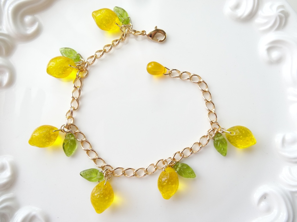 ガラスのレモンのブレスレットA