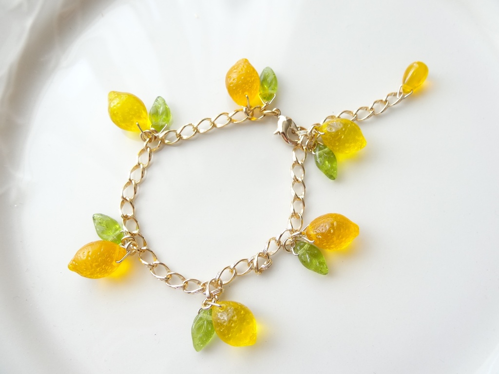 ガラスのレモンのブレスレットB