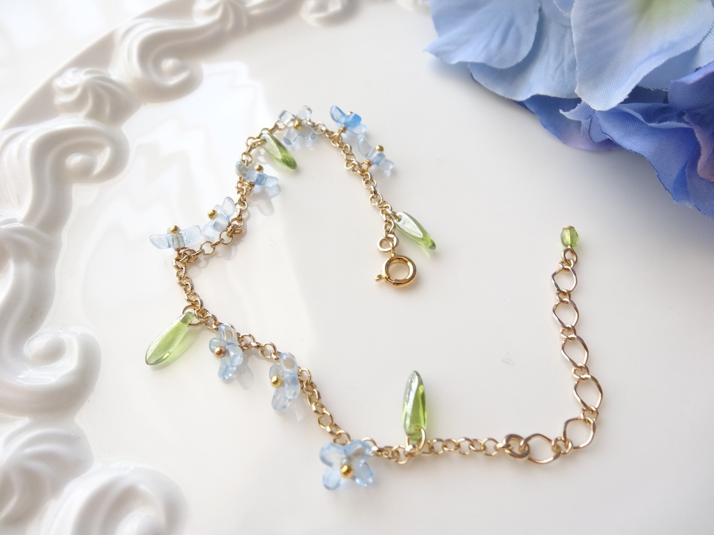 わすれな草・花冠のブレスレット