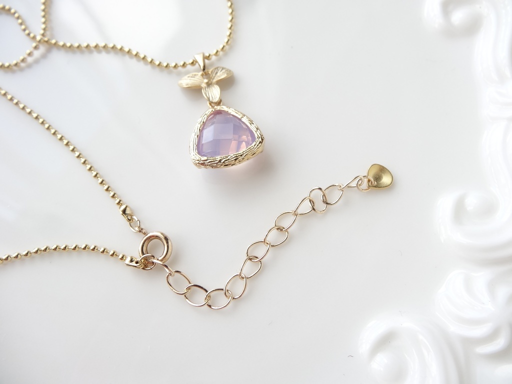 ミルキーフラワーネックレス•パープル