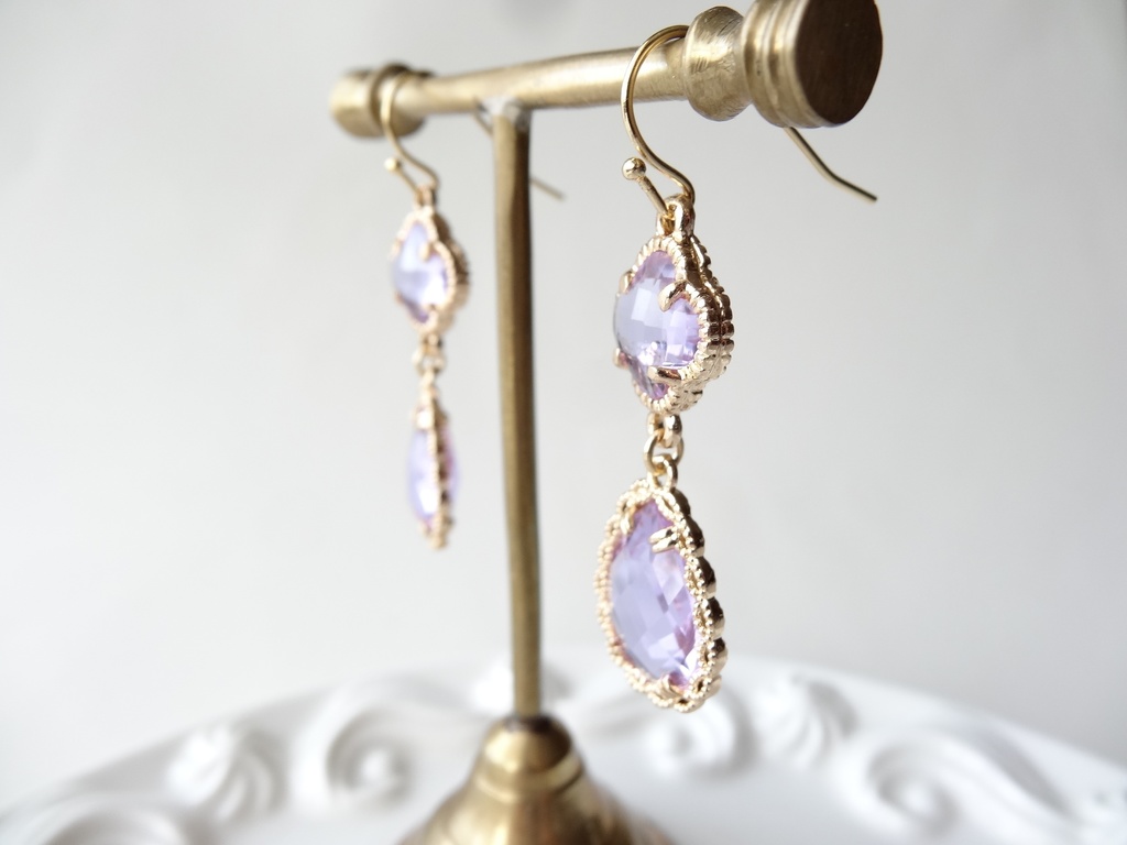 クローバードロップ ・ラベンダー(イヤリングOK)