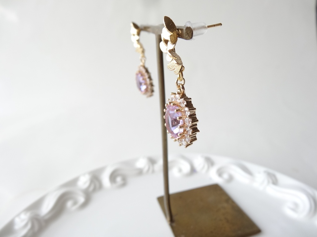 パピヨンティアラ・ピアス