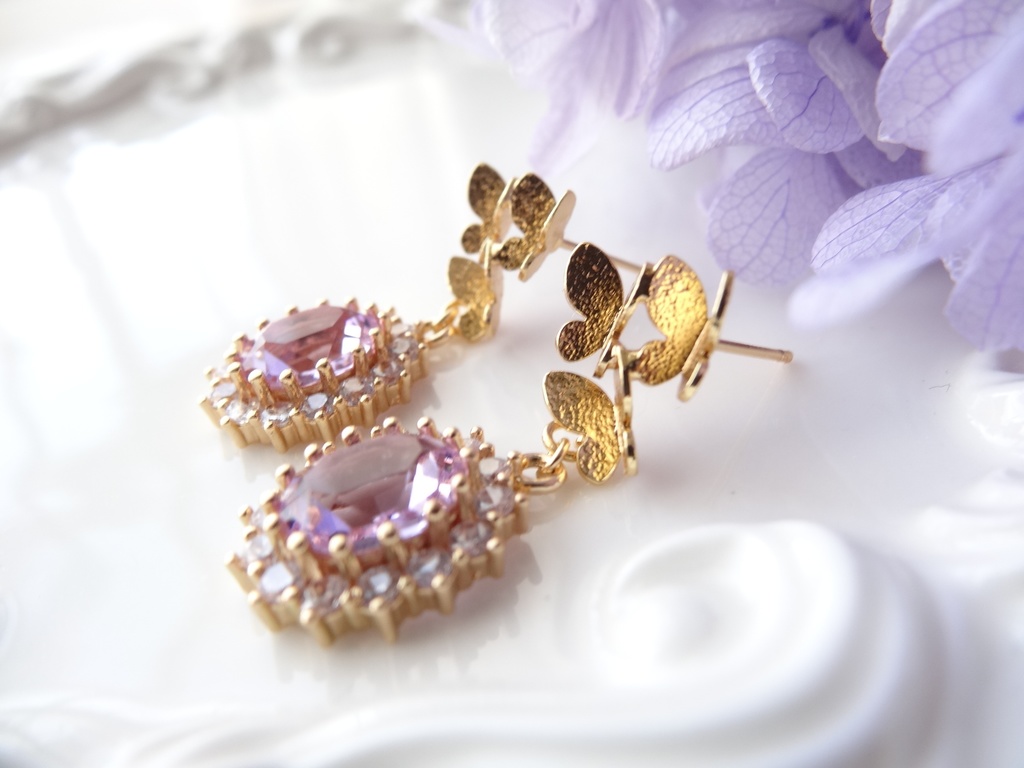 パピヨンティアラ・ピアス