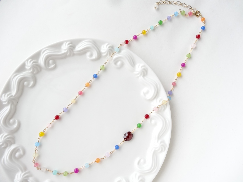 ガーネット&マルチカラーストーン/虹色水玉ネックレス