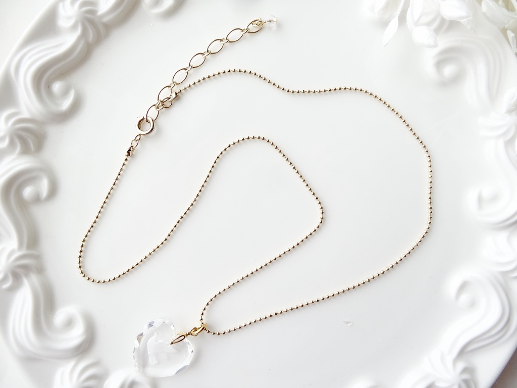 ハートのなかの鳩