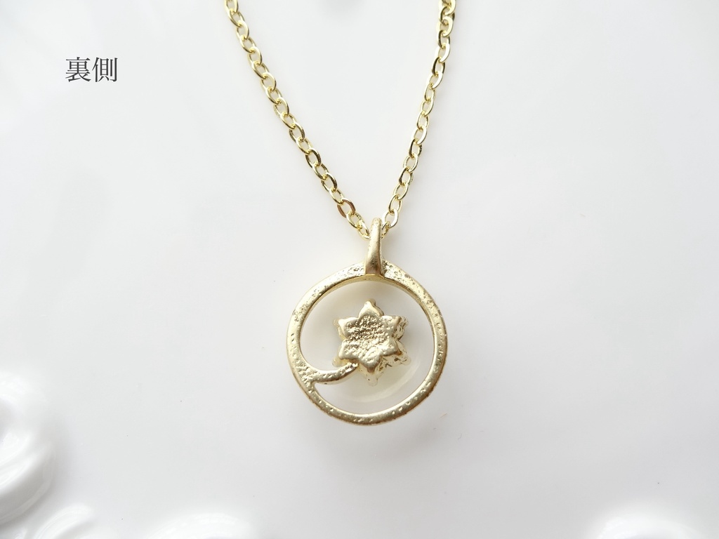 サークルフラワー・ネックレス