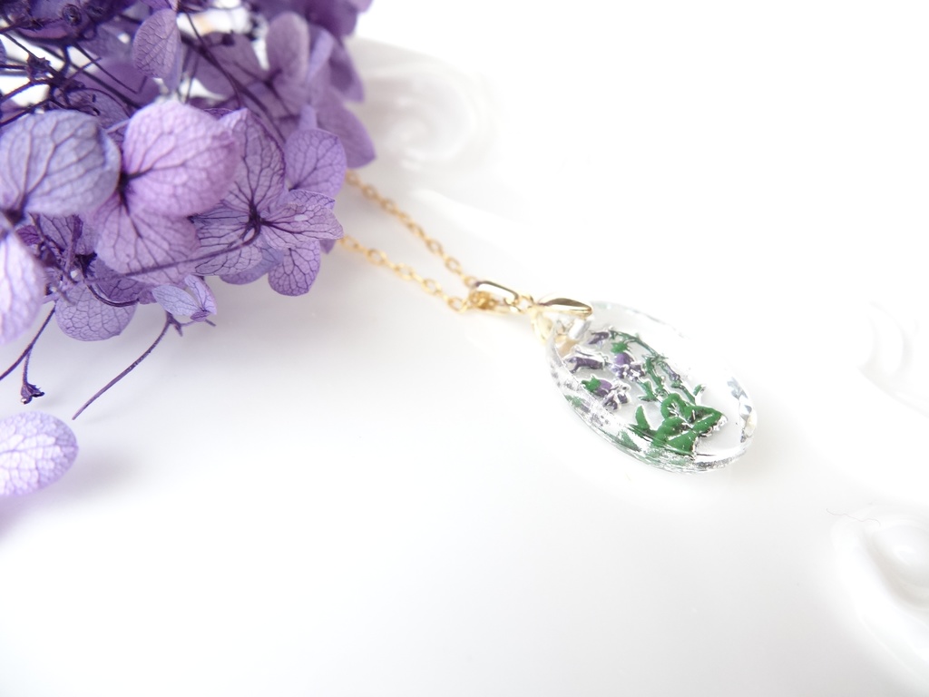 ヴィンテージ ・ベルフラワーネックレス