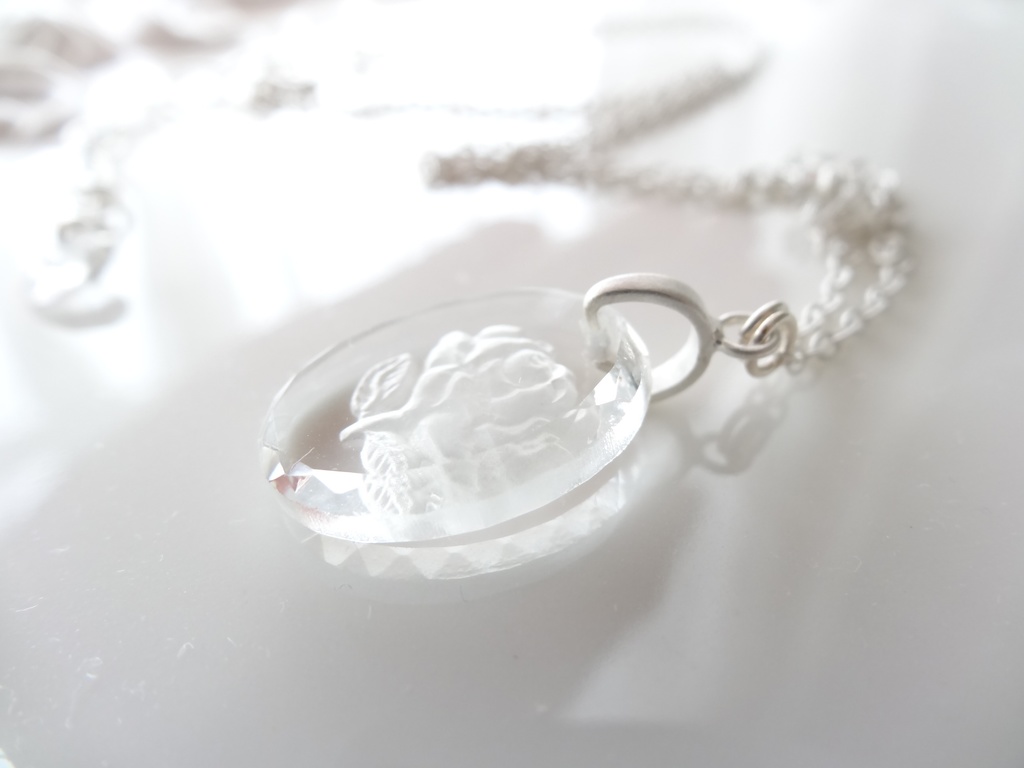 フロストローズ・ネックレス