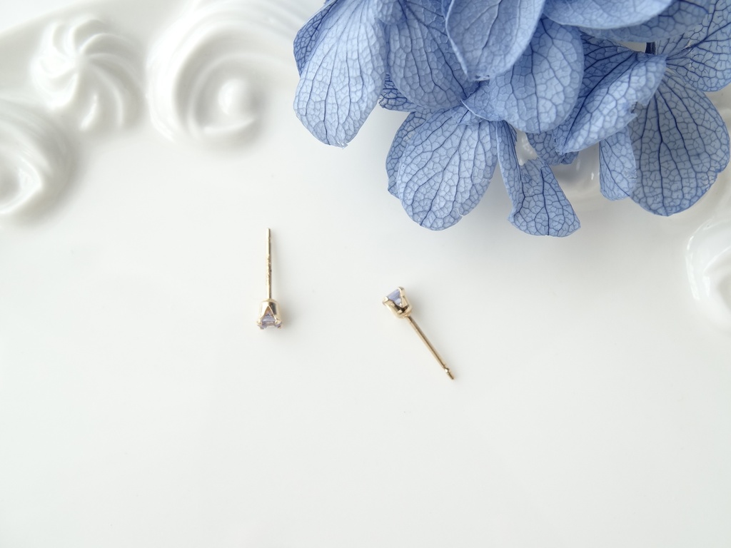 ★3mm★タンザナイト&K14gf 一粒ピアス