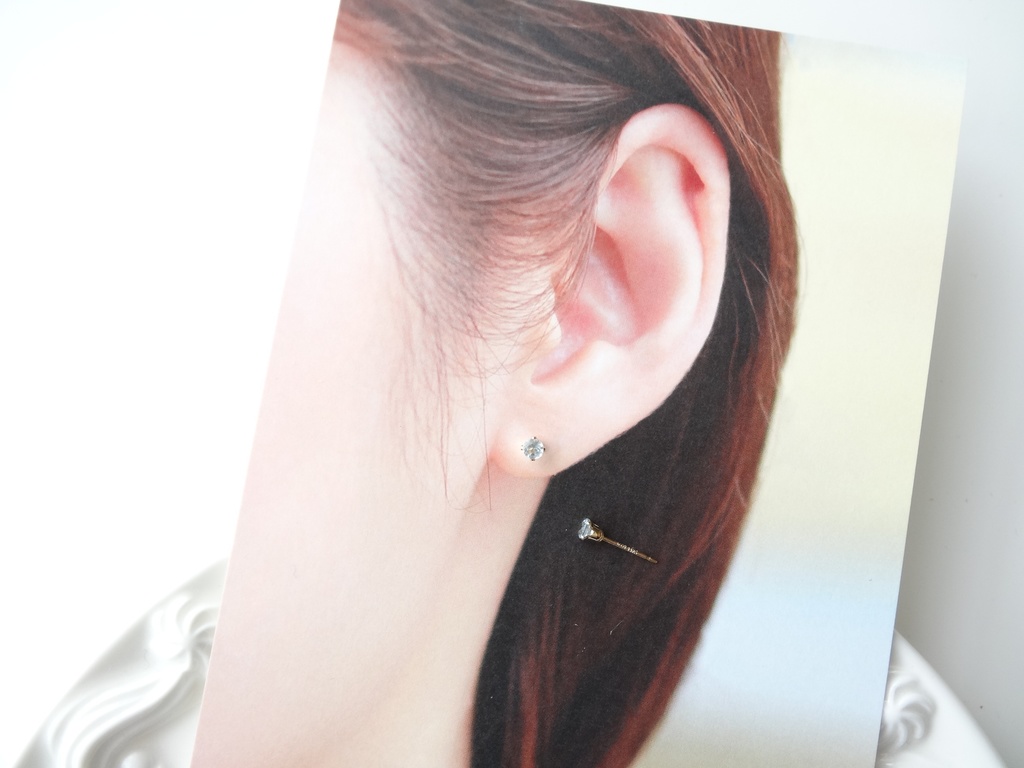 ★3mm★スカイブルートパーズ&K14gf 一粒ピアス