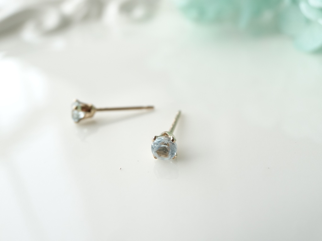 ★3mm★スカイブルートパーズ&K14gf 一粒ピアス