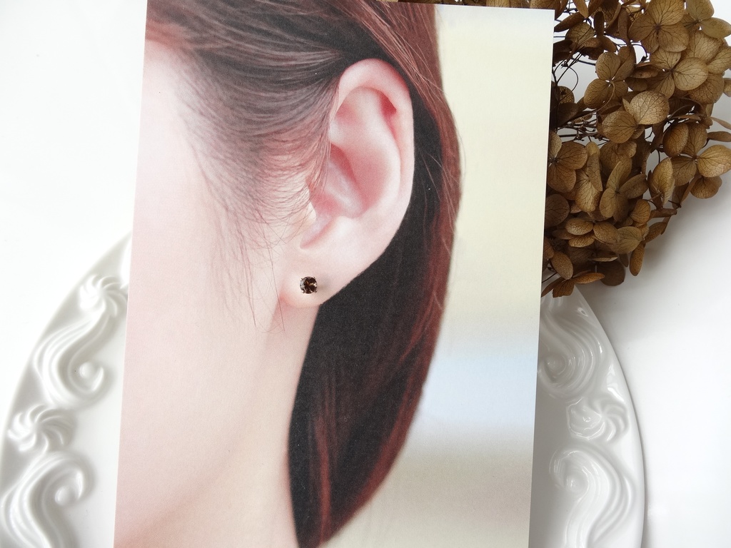 スモーキークォーツ&K14gf 一粒ピアス