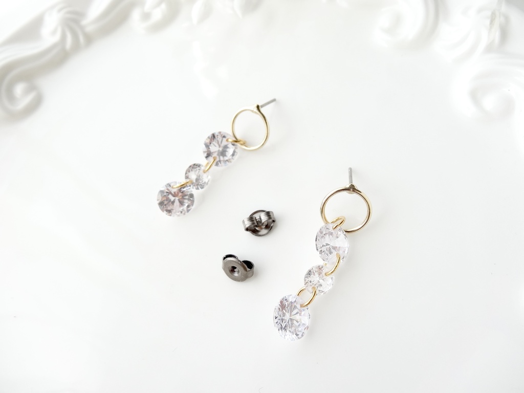 スプリングエア・ピアス