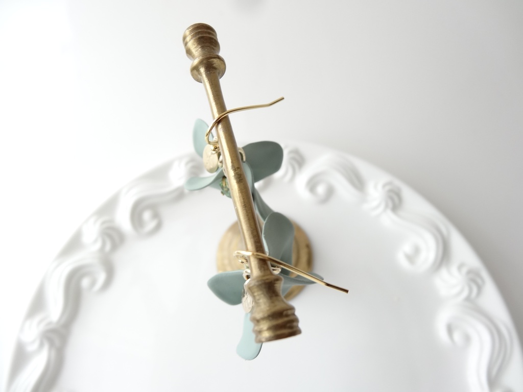 ローズポプリ・グレイッシュグリーン(イヤリングOK)