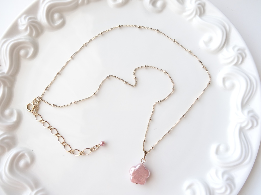 淡水パールのピンクフラワー・ネックレス