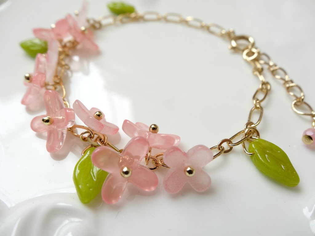 アリッサム・花冠のブレスレット・ピンク