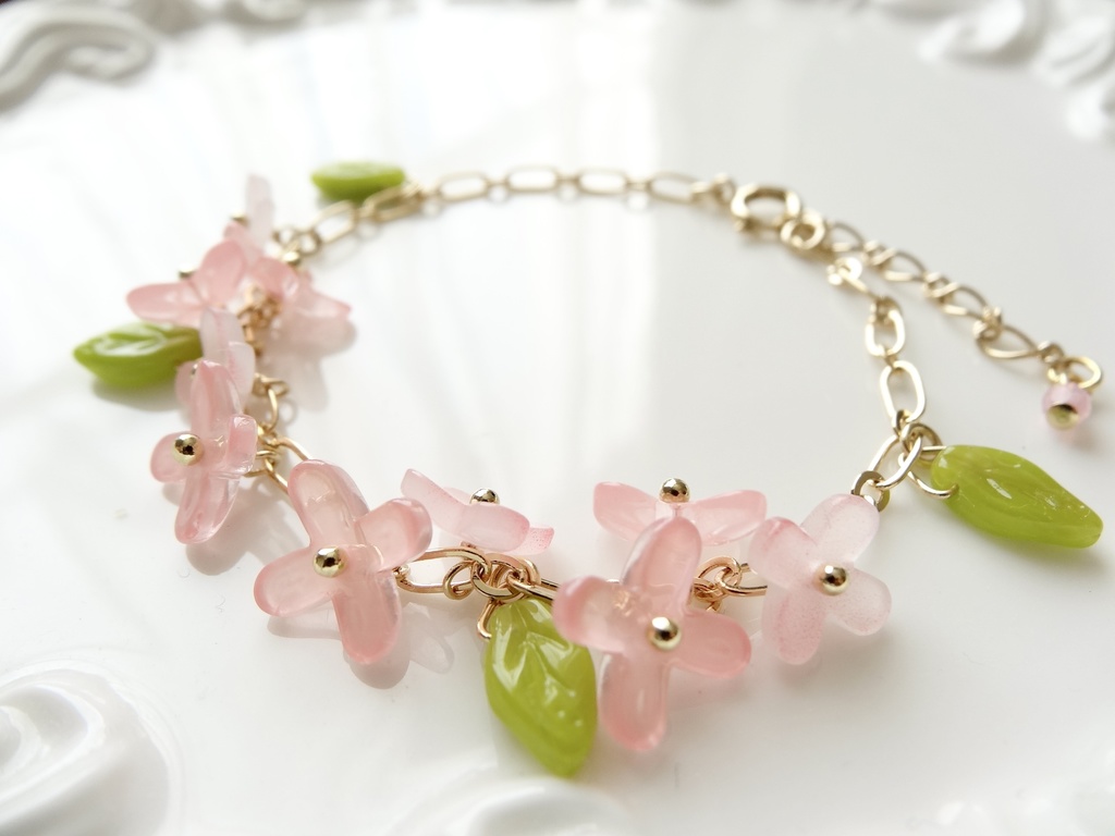 アリッサム・花冠のブレスレット・ピンク
