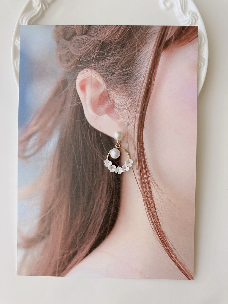 ラウンドリトルフラワー