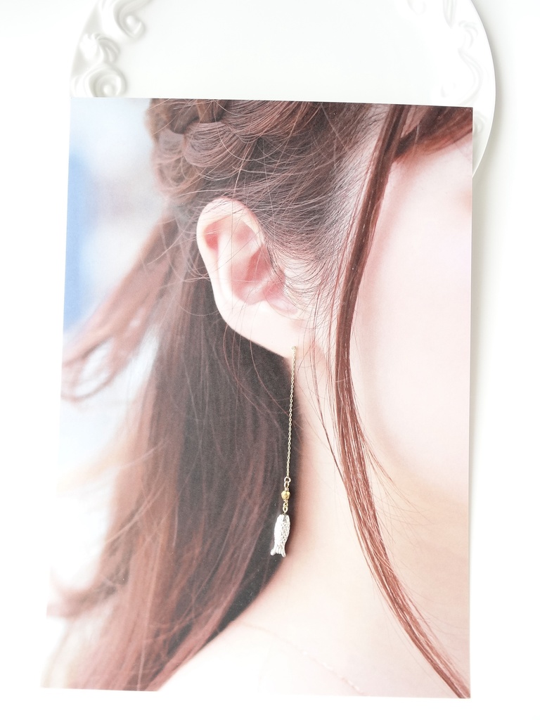 銀の魚のピアス