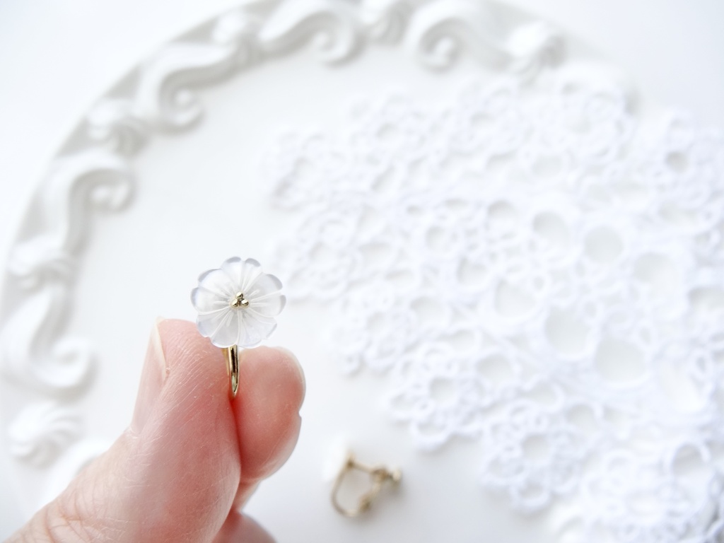 白蝶貝イヤリング・桜