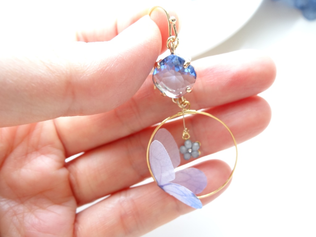 パピヨンロンド・タンザナイトブルー(イヤリングOK)