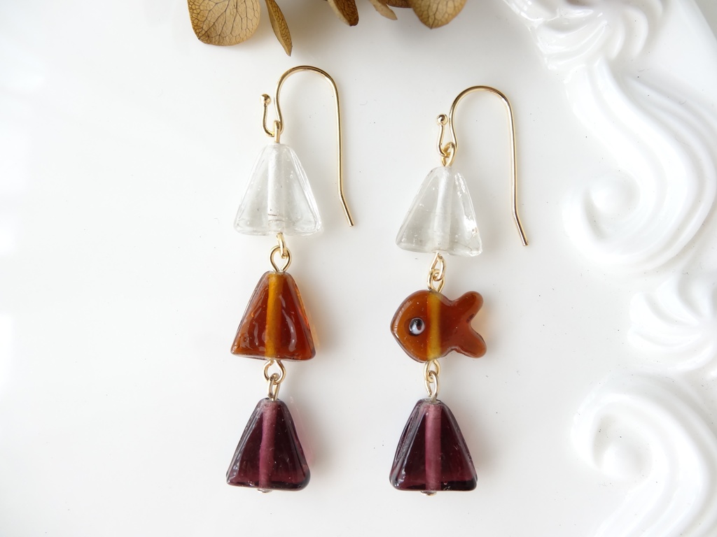 金魚さがし *ブラウン*・ピアス(イヤリングOK)