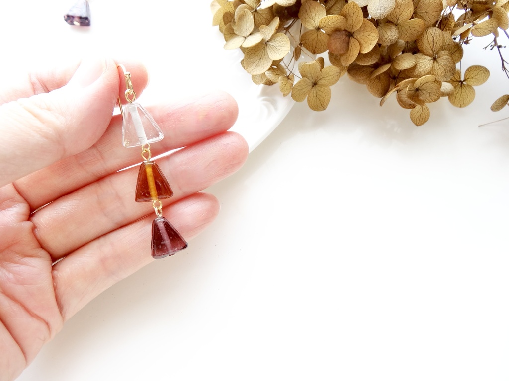 金魚さがし *ブラウン*・ピアス(イヤリングOK)