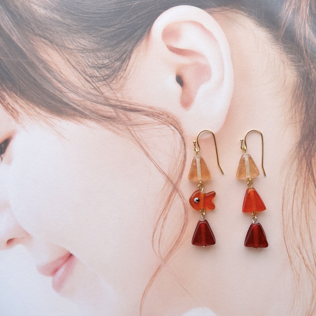 金魚さがし *レッド*・ピアス(イヤリングOK)