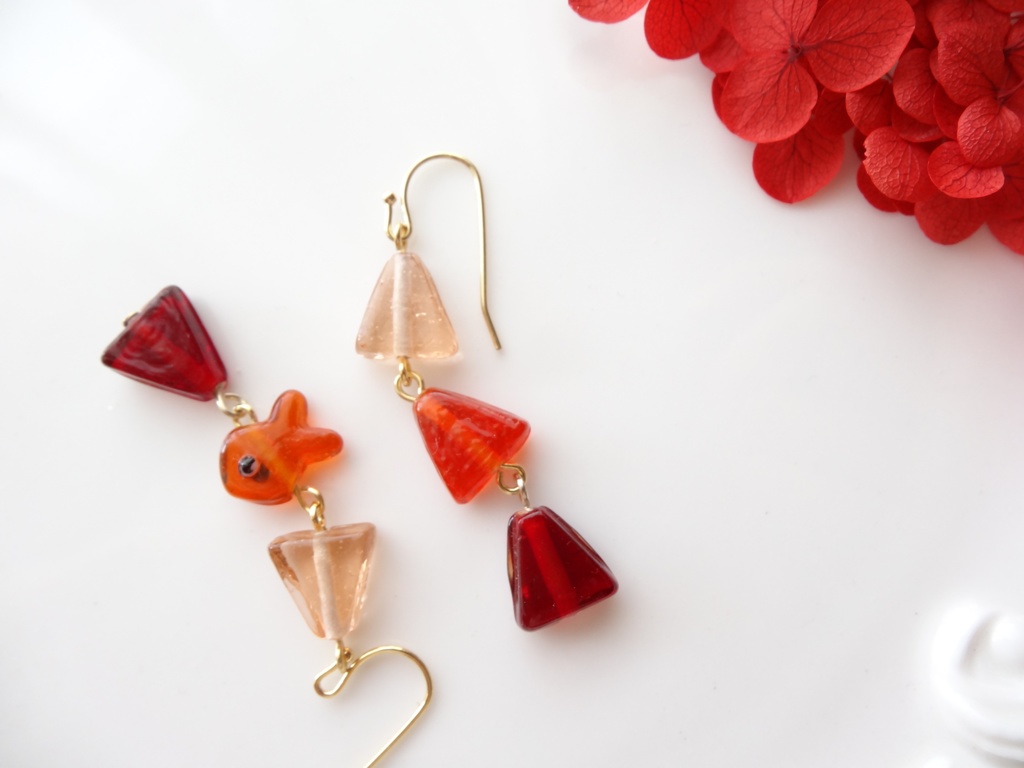 金魚さがし *レッド*・ピアス(イヤリングOK)