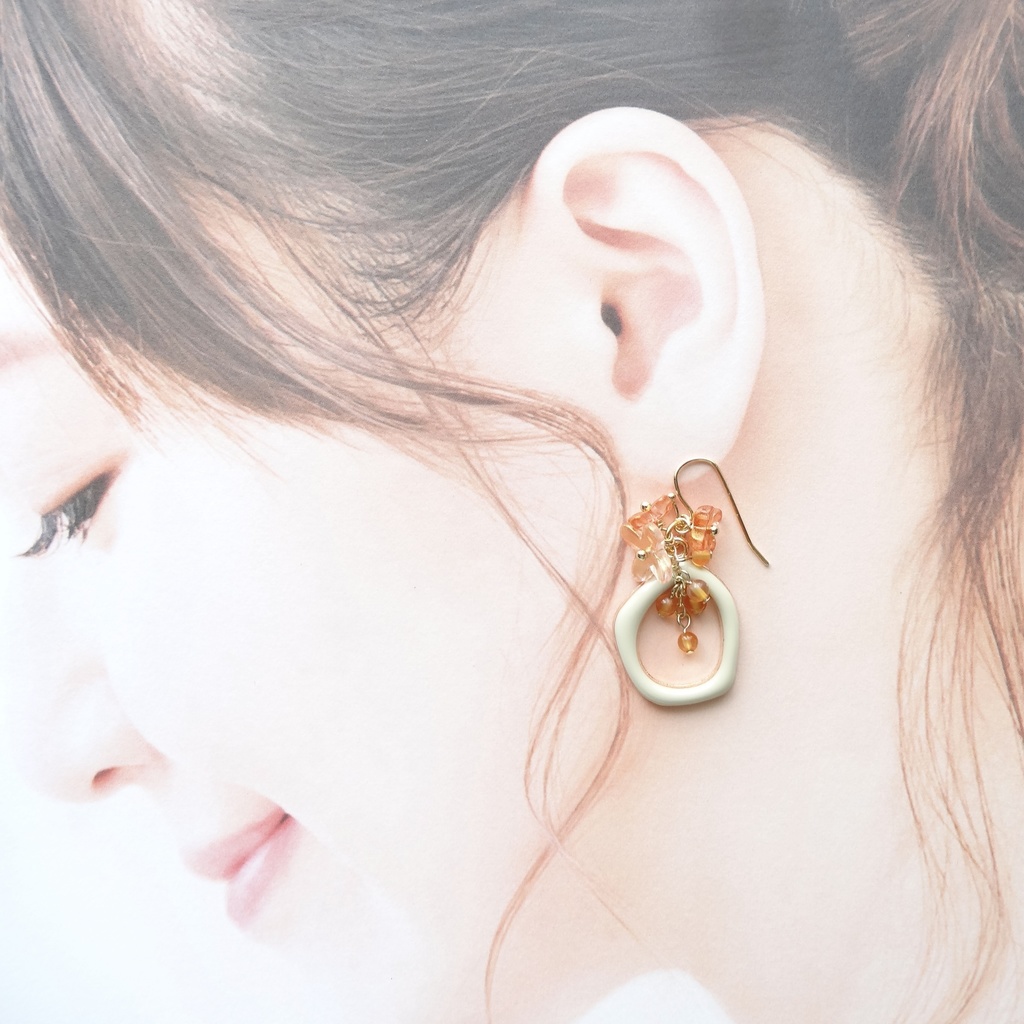 金木犀のフープピアスB(イヤリングOK)