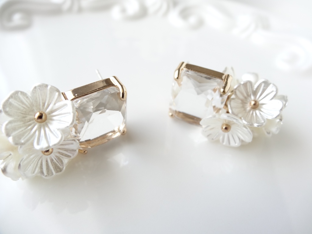 シルバー925ポスト・スクエアフラワー