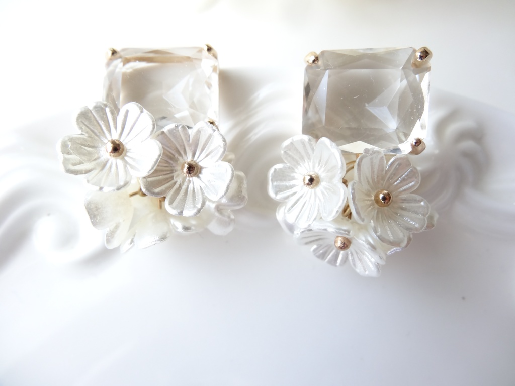 シルバー925ポスト・スクエアフラワー