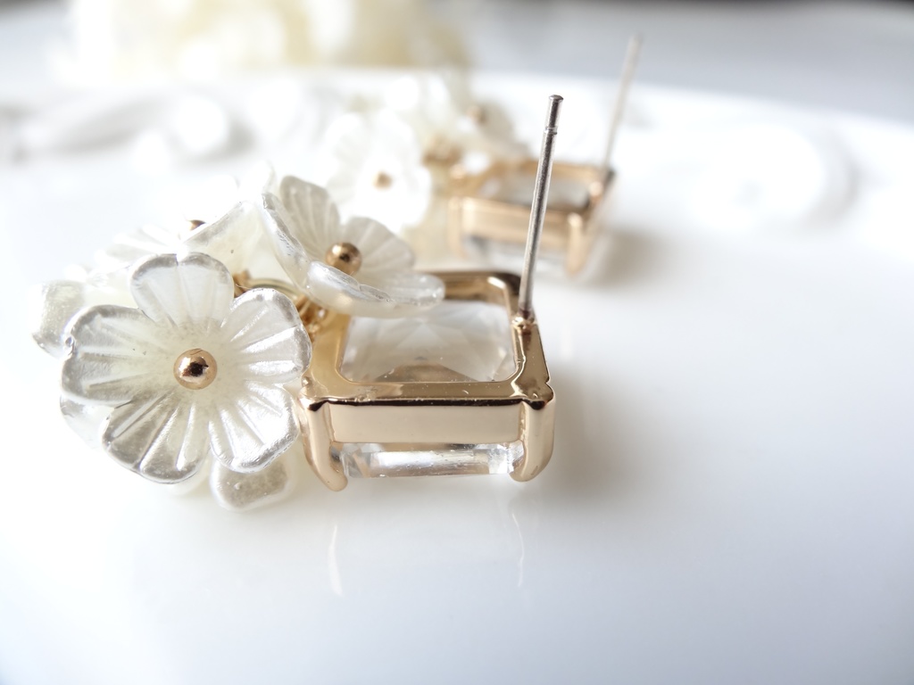 シルバー925ポスト・スクエアフラワー