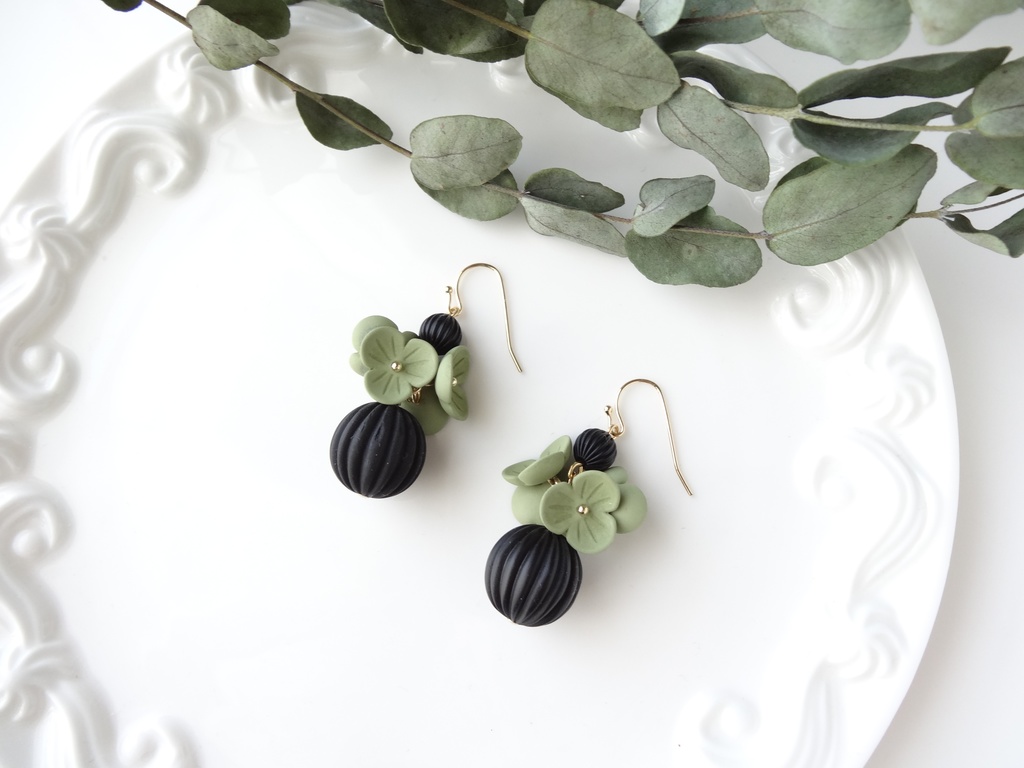 ストライプボール ピアス(イヤリングOK)