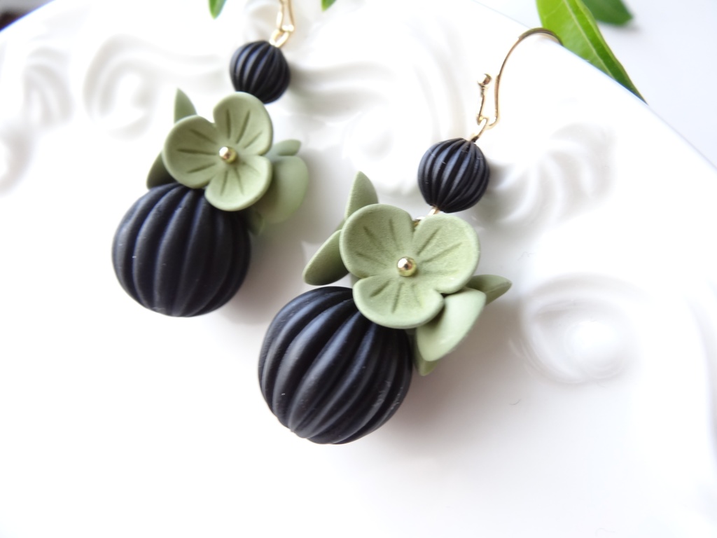 ストライプボール ピアス(イヤリングOK)