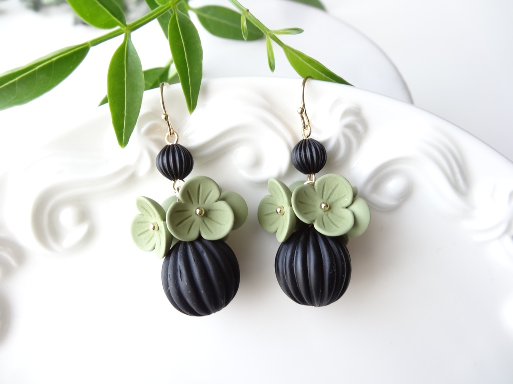 ストライプボール ピアス(イヤリングOK)