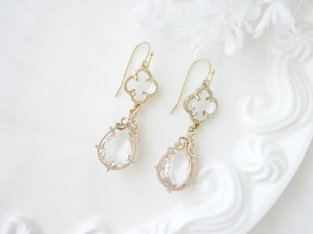 クリアリービジュードロップピアス(イヤリングOK)