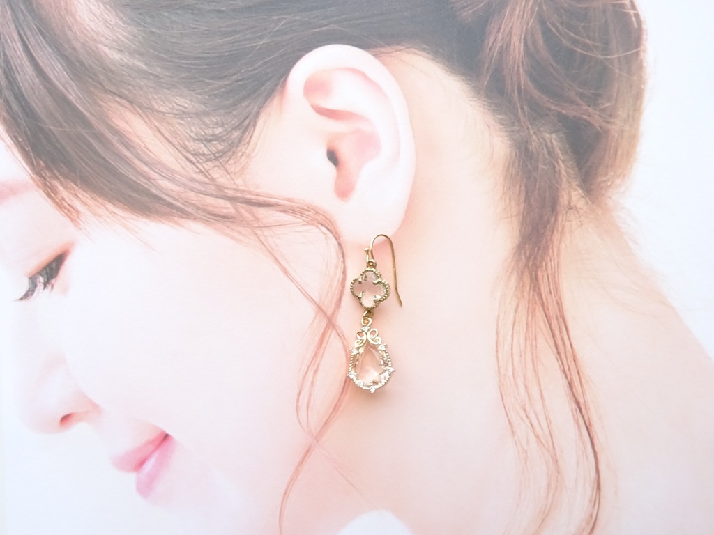 クリアリービジュードロップピアス(イヤリングOK)