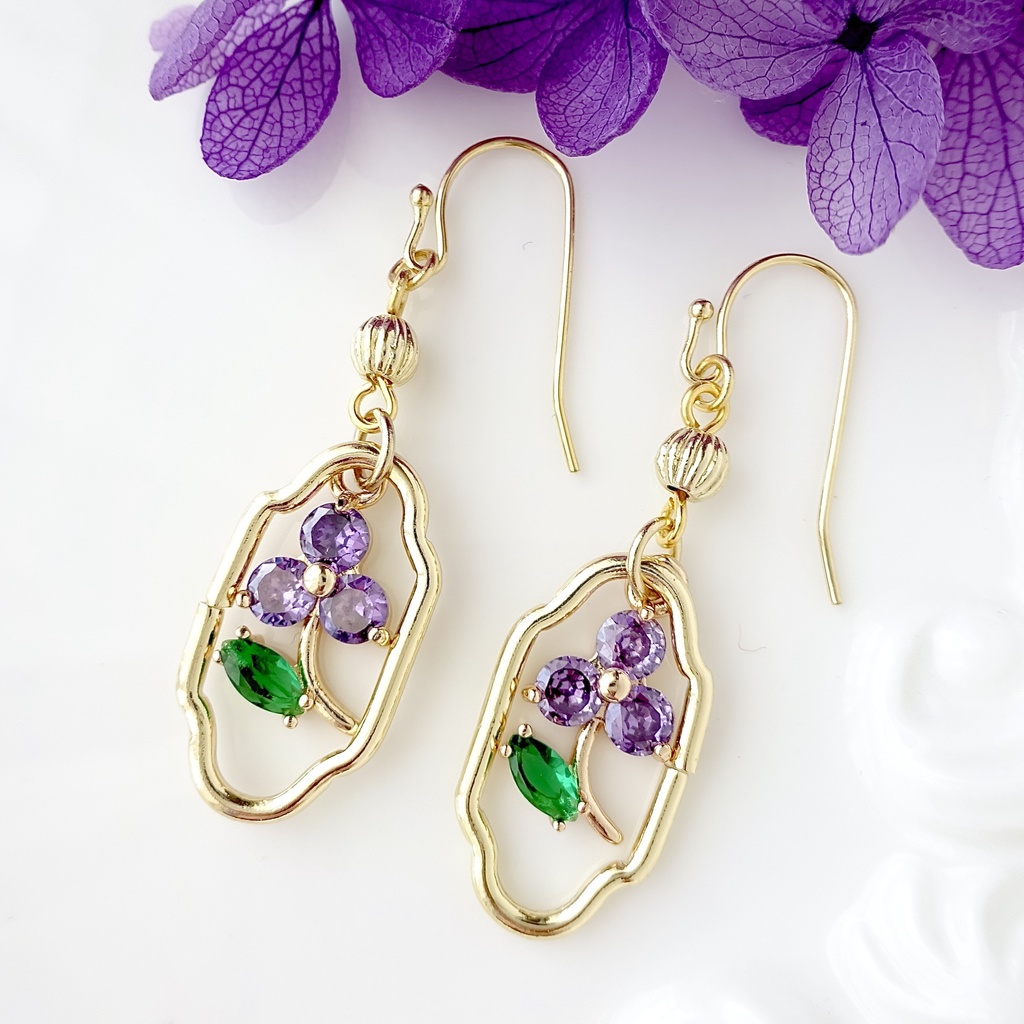 スミレの切手ピアス(イヤリングOK)