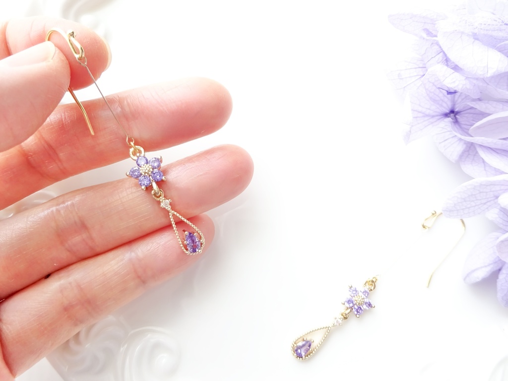 プチフラワードロップピアス・パープル(イヤリングOK)