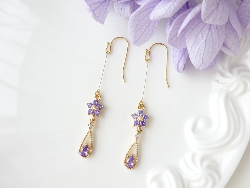 プチフラワードロップピアス・パープル(イヤリングOK)