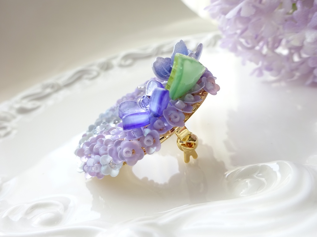 フラワーリースブローチ・すみれ