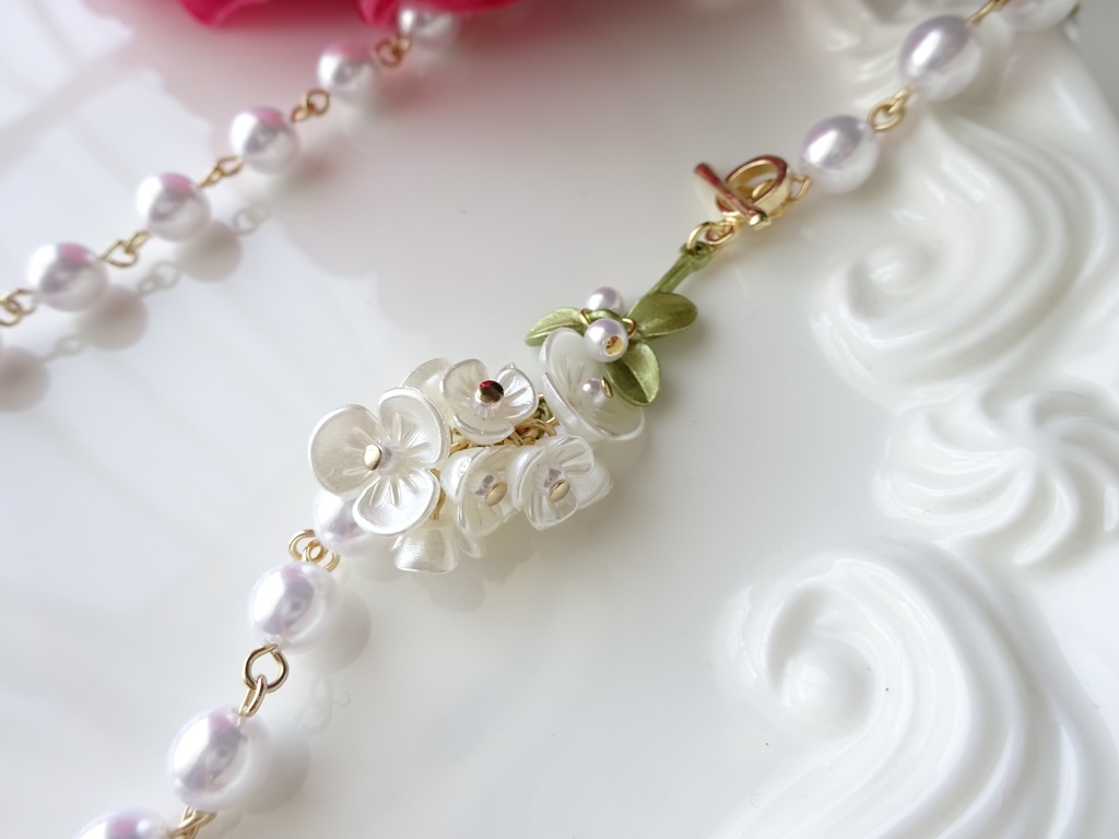 パールフラワーネックレス