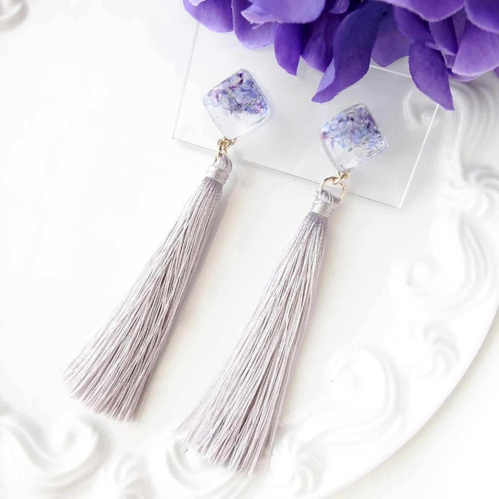 ブルーフラワーティーのピアス(イヤリングOK)