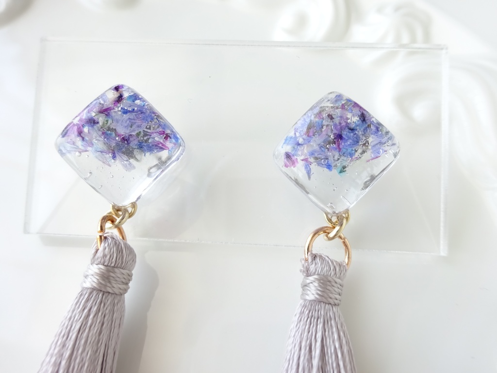 ブルーフラワーティーのピアス(イヤリングOK)