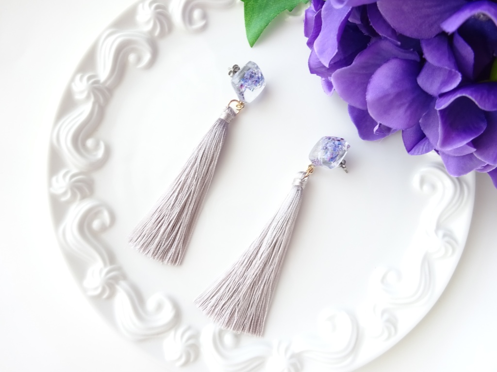 ブルーフラワーティーのピアス(イヤリングOK)