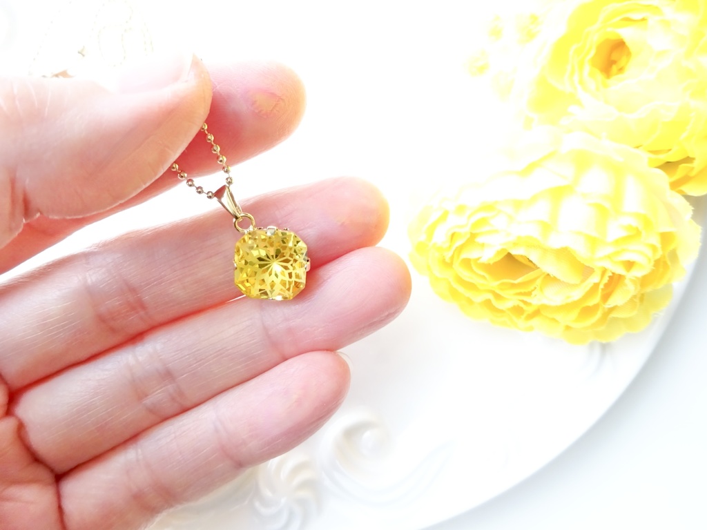 カテドラル ウィンドウ ・イエロー