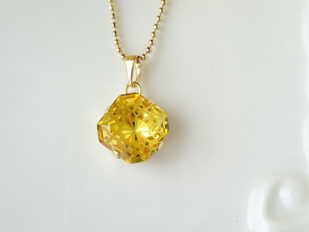 カテドラル ウィンドウ ・イエロー