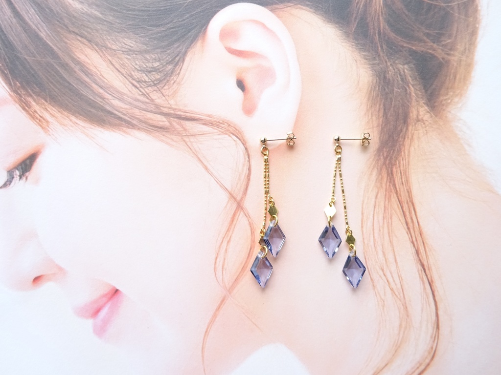 星空プリズム・ピアス(イヤリングOK)